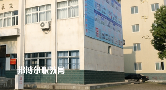 江淮工業(yè)學(xué)校2021年報(bào)名條件、招生要求、招生對(duì)象 