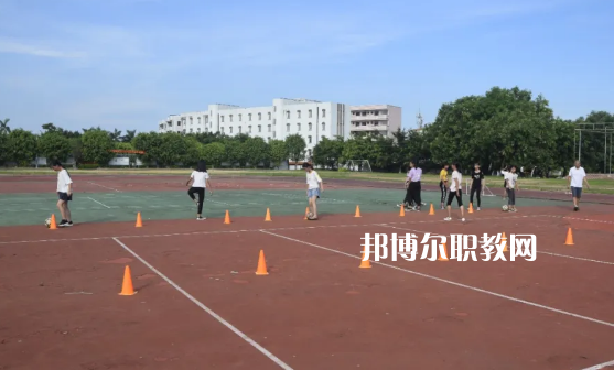吳川職業(yè)高級(jí)中學(xué)2021年報(bào)名條件、招生要求、招生對(duì)象
