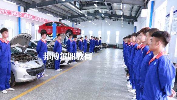 廣州2021年中專汽修學?？梢钥即髮? width=
