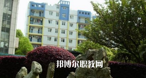 都勻市中等職業(yè)技術(shù)學(xué)校2021年報(bào)名條件、招生要求、招生對象