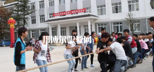 安順民族職業(yè)技術(shù)學(xué)校2021年報(bào)名條件、招生要求、招生對(duì)象