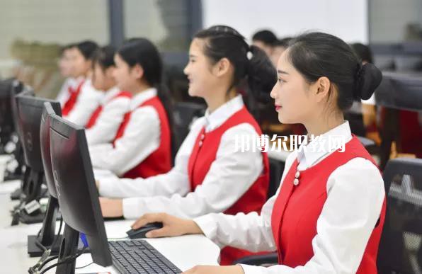 云龍縣民族職業(yè)高級中學(xué)2021年報名條件、招生要求、招生對象