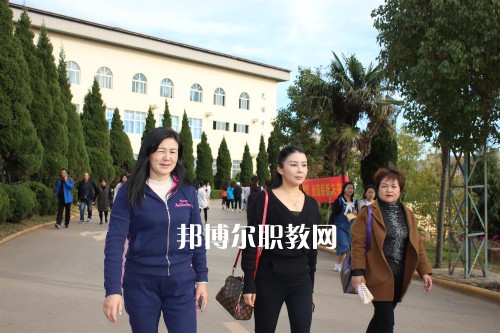 勐?？h職業(yè)高級中學(xué)2021年報名條件、招生要求、招生對象