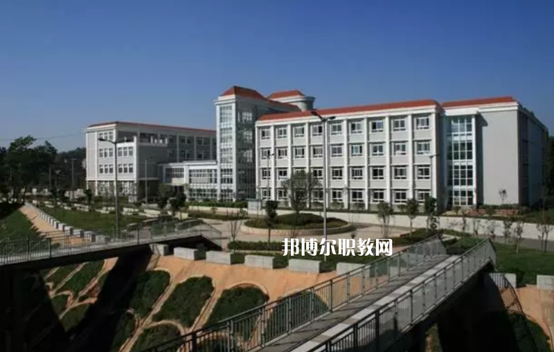 昆明官渡區(qū)職業(yè)高級(jí)中學(xué)2021年報(bào)名條件、招生要求、招生對象