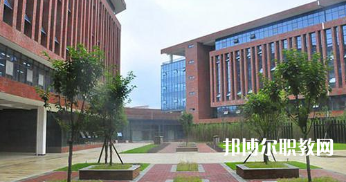 貴州城市職業(yè)學院中專部2021年招生辦聯(lián)系電話