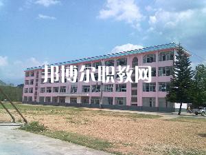 耿馬縣職教中心2021年報(bào)名條件、招生要求、招生對(duì)象