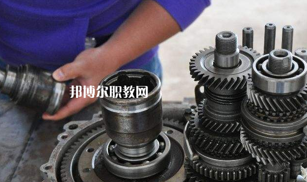 浙江2021年哪個汽修學(xué)校比較好