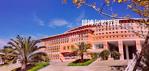 保山中醫(yī)藥高等?？茖W(xué)校地址在哪里
