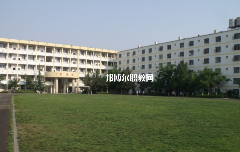 昆明財經(jīng)管理學(xué)校2021年學(xué)費、收費多少