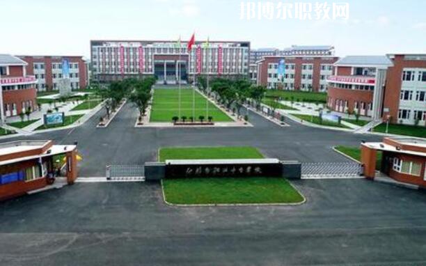 四川省什邡市職業(yè)中專(zhuān)學(xué)校2021年學(xué)費(fèi)、收費(fèi)多少