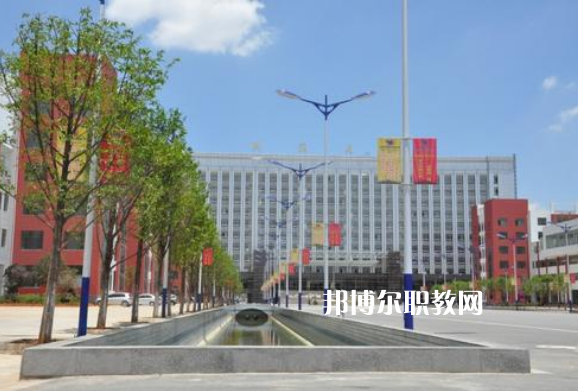 云南電子信息高級(jí)技工學(xué)校2021年報(bào)名條件、招生要求、招生對(duì)象