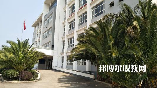 晉寧職業(yè)高級中學(xué)2021年報名條件、招生要求、招生對象