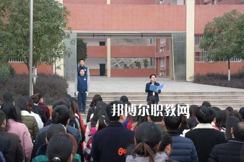 達(dá)縣亭子職業(yè)高級(jí)中學(xué)怎么樣、好不好