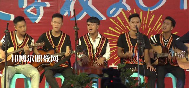 四川省彝文學校怎么樣、好不好