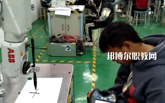 貴州貴陽市商貿(mào)學(xué)校怎么樣、好不好