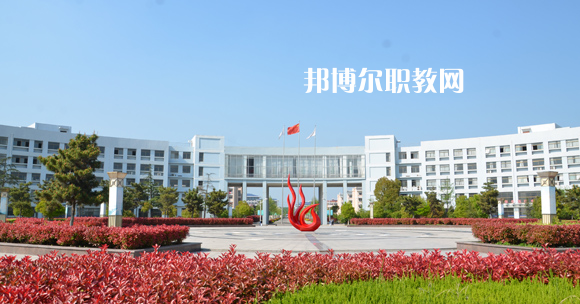 江蘇省宿遷中等專業(yè)學校2022年學費、收費多少