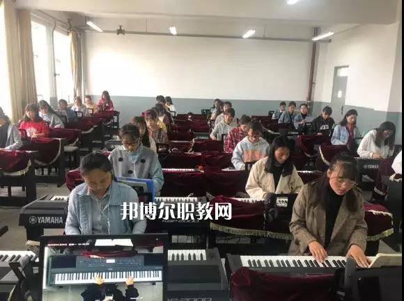 甘肅省臨夏州職業(yè)技術(shù)學(xué)校2022年報(bào)名條件、招生要求、招生對(duì)象