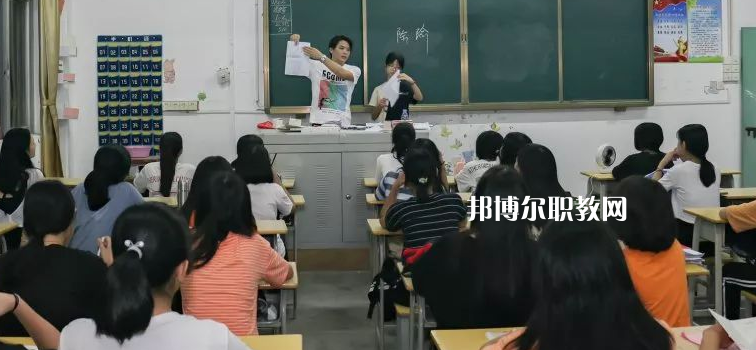 揭陽綜合中等專業(yè)學校2022年招生辦聯(lián)系電話