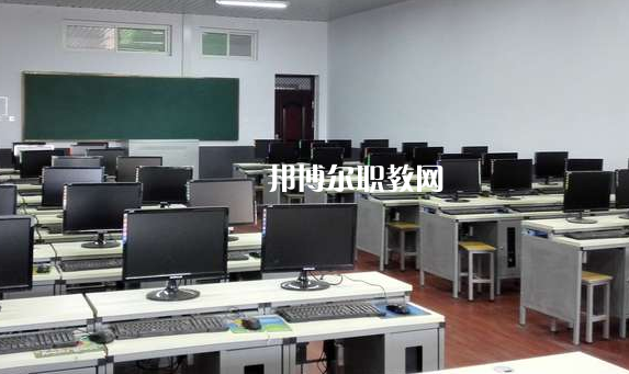 杭州2022年初中生可以學(xué)計算機學(xué)校嗎