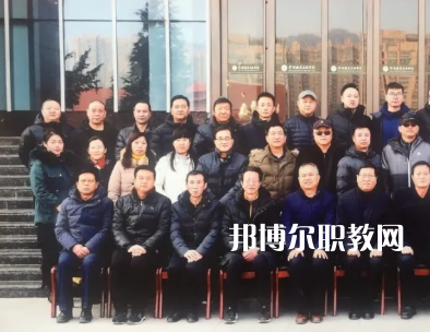 平?jīng)鲶w育運動學(xué)校2022年報名條件、招生要求、招生對象 