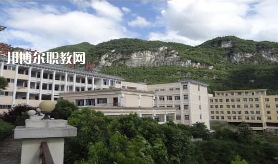 德慶縣中等職業(yè)學(xué)校2022年報(bào)名條件、招生要求、招生對(duì)象