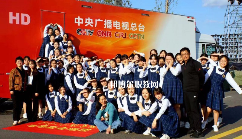 江蘇戲劇學(xué)校2022年報(bào)名條件、招生要求、招生對(duì)象