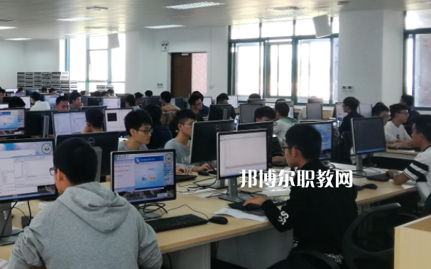 杭州2022年計算機學(xué)校有哪些專業(yè)可以學(xué)