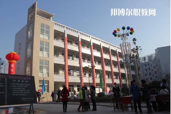 重慶益民技工學(xué)校2022年學(xué)費(fèi)、收費(fèi)多少 