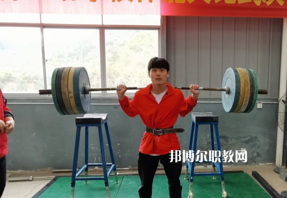 貴州體育運(yùn)動(dòng)學(xué)校2022年收費(fèi)、學(xué)費(fèi)多少