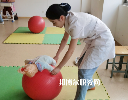 無錫衛(wèi)生高等職業(yè)技術(shù)學(xué)校怎么樣、好不好