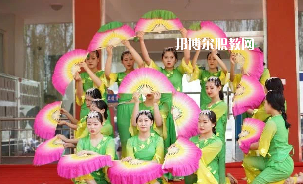 定州衛(wèi)生中等專業(yè)學(xué)校2022年學(xué)費(fèi)、收費(fèi)多少