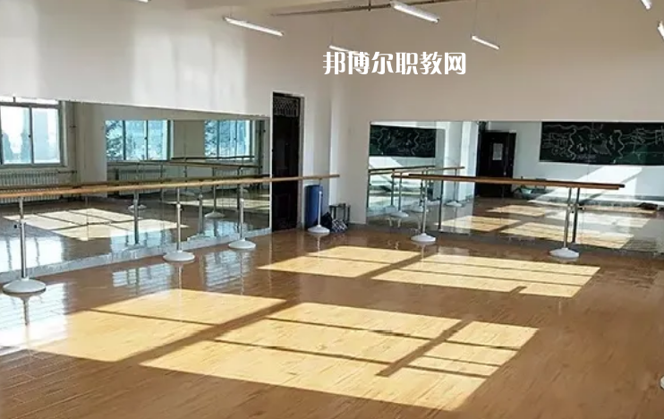 甘肅東方航空高鐵學(xué)校2022年報(bào)名條件、招生要求、招生對(duì)象 