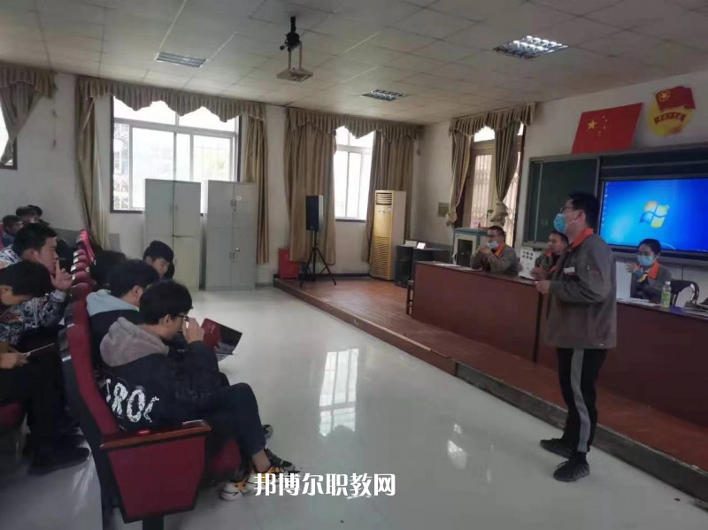 江蘇省賈汪中等專業(yè)學(xué)校2022年報名條件、招生要求、招生對象