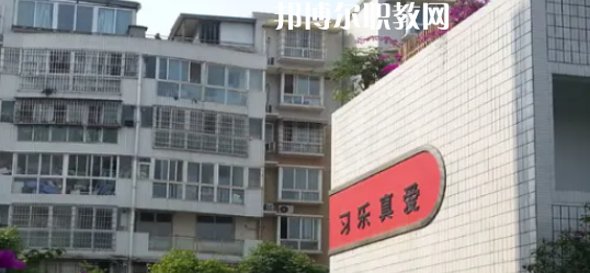 天府成人中等專業(yè)學(xué)校2022年報名條件、招生要求、招生對象