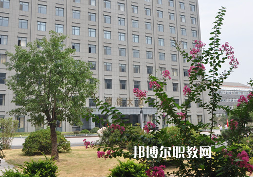 徐州機(jī)電技師學(xué)院2022年報(bào)名條件、招生要求、招生對(duì)象