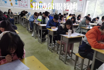 赤水中等職業(yè)學(xué)校2022年學(xué)費(fèi)、收費(fèi)多少