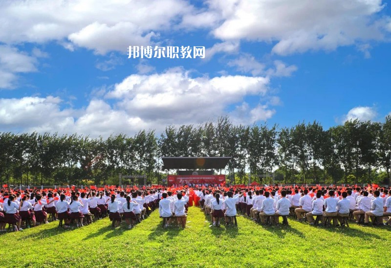 江蘇溧陽(yáng)中等專業(yè)學(xué)校2022年學(xué)費(fèi)、收費(fèi)多少