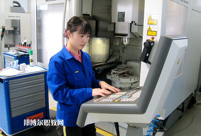 石家莊新世紀(jì)中等專業(yè)學(xué)校2022年報名條件、招生要求、招生對象