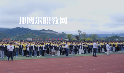 習(xí)水中等職業(yè)學(xué)校2022年報(bào)名條件、招生要求、招生對象