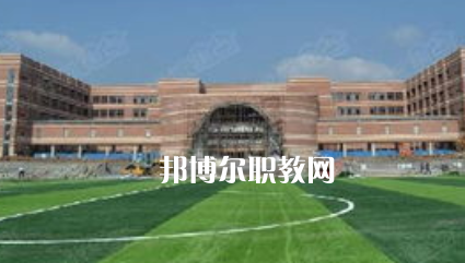 遵義航天工業(yè)學(xué)校2022年學(xué)費(fèi)、收費(fèi)多少