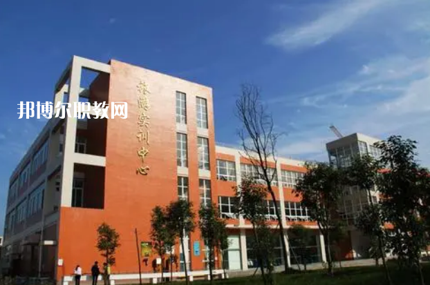 四川德陽黃許職業(yè)中專學(xué)校2022年報(bào)名條件、招生對(duì)象、招生要求
