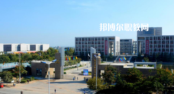陜西國際商貿(mào)學(xué)院附屬中職校2022年報(bào)名條件、招生要求、招生對象