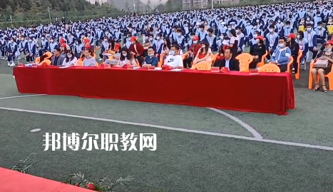 六盤水鐘山區(qū)職業(yè)技術(shù)學(xué)校2022年報(bào)名條件、招生要求、招生對象