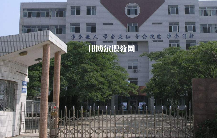 凱里市技工學(xué)校2022年報(bào)名條件、招生要求、招生對(duì)象