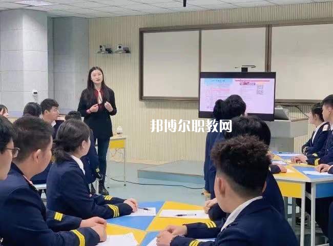 江蘇省大港中等專業(yè)學(xué)校2022年學(xué)費、收費多少