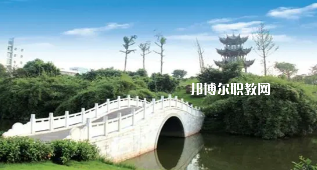 瀘州醫(yī)學(xué)院衛(wèi)生學(xué)校2022年報(bào)名條件、招生要求、招生對(duì)象