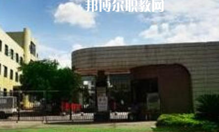 西昌第一職業(yè)技術(shù)中學(xué)2022年報名條件、招生要求、招生對象