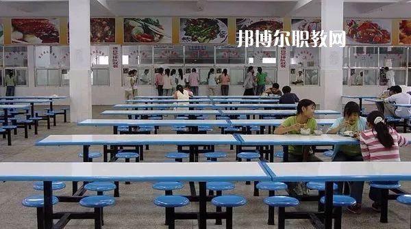 陜西寶雞育新職業(yè)高級中學2022年宿舍條件