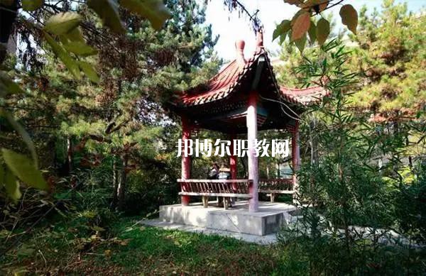 平?jīng)鰩煼秾W(xué)校2022年學(xué)費(fèi)、收費(fèi)多少