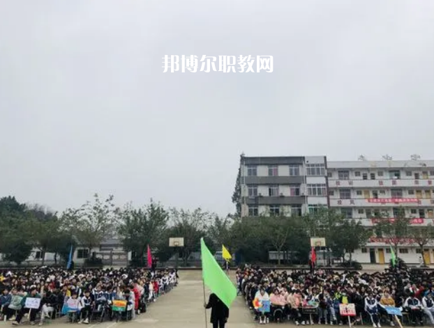 紅河州衛(wèi)生護理學校2022年學費、收費多少